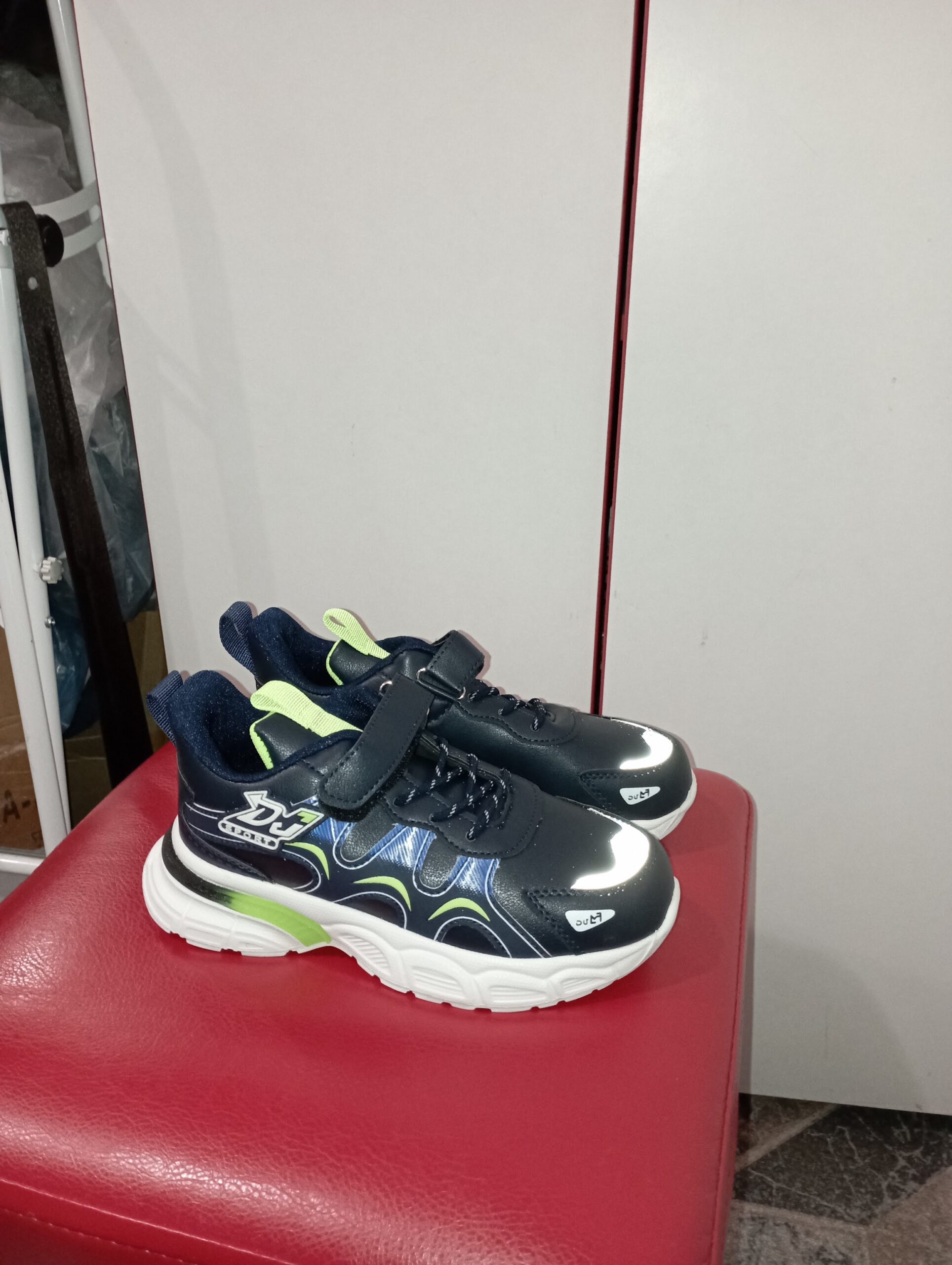 Кроссовки демисезонные на мальчика рр. 32 - 35 - Зображення 3