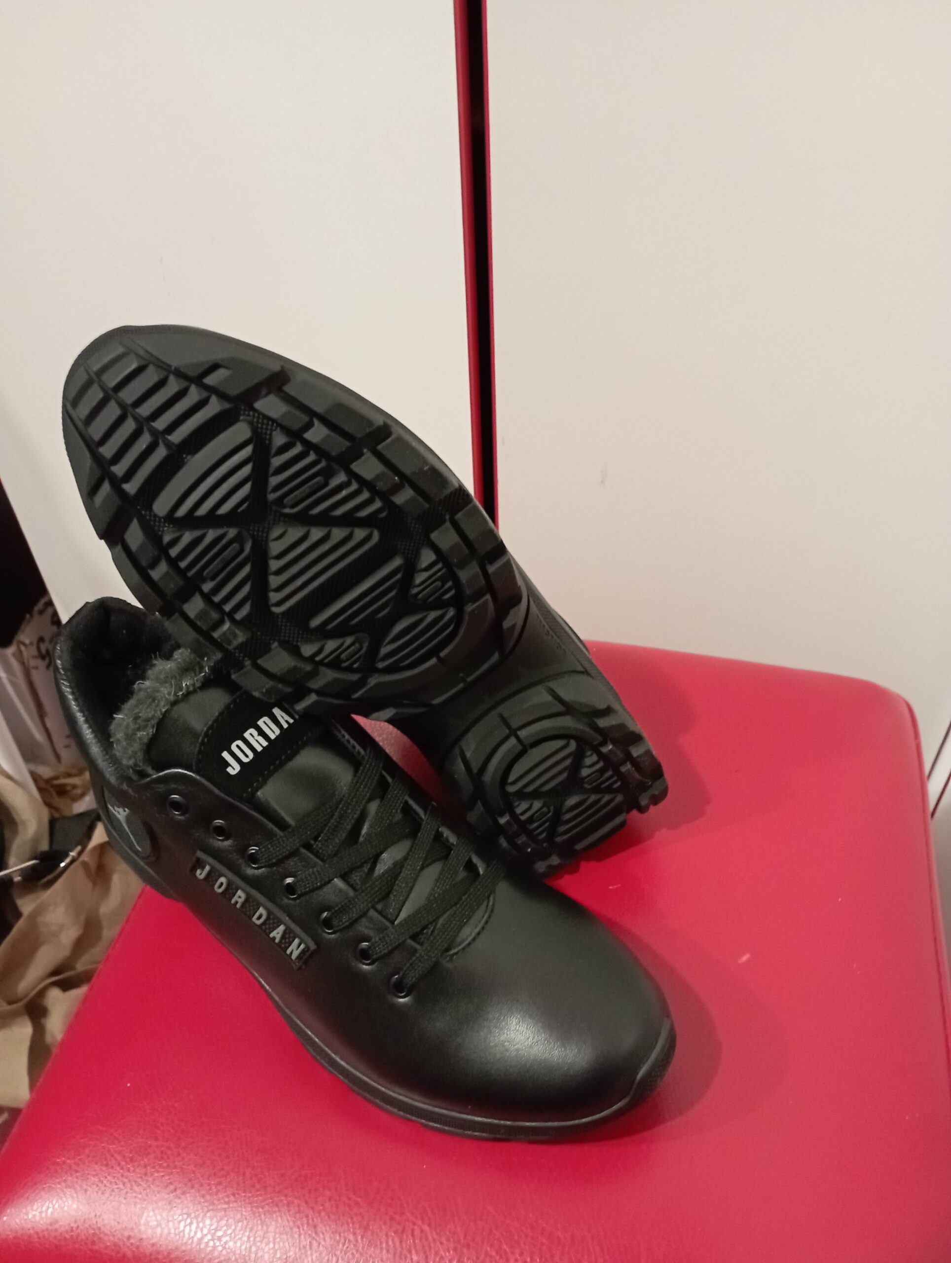 Кроссовки кожаные зимние мужские Jordan рр. 40, 43 - Зображення 5