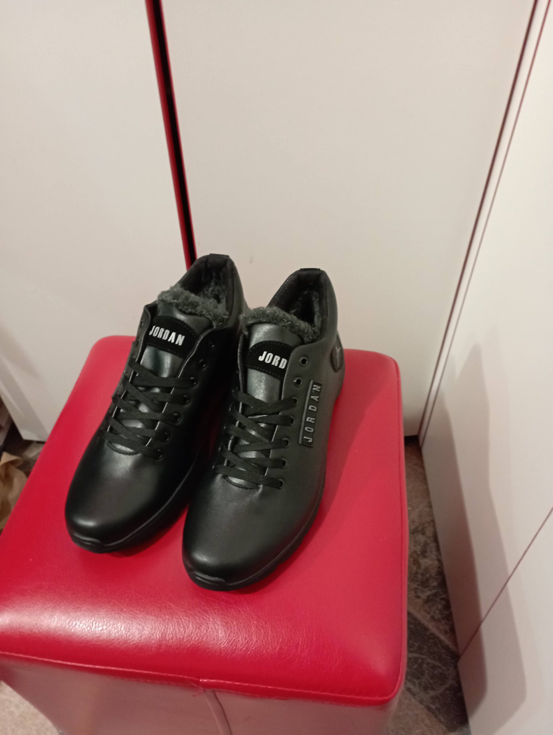 Кроссовки кожаные зимние мужские Jordan рр. 40, 43 - Зображення 6