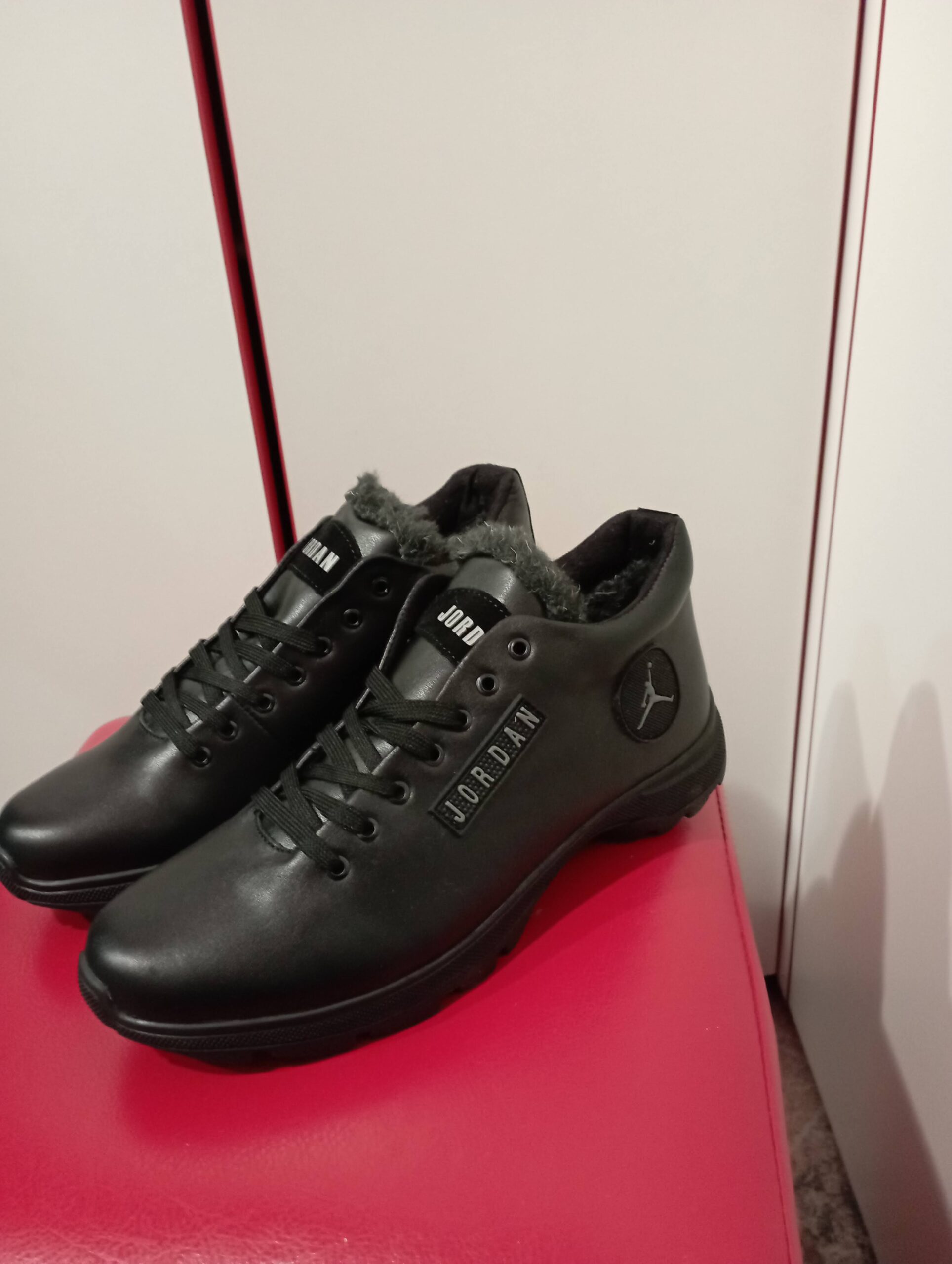 Кроссовки кожаные зимние мужские Jordan рр. 40, 43 - Зображення 7