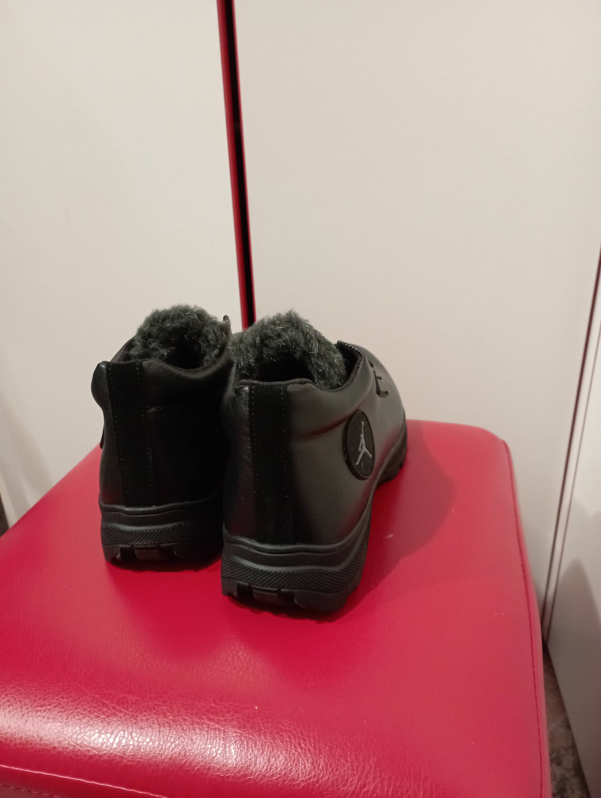 Кроссовки кожаные зимние мужские Jordan рр. 40, 43 - Зображення 8